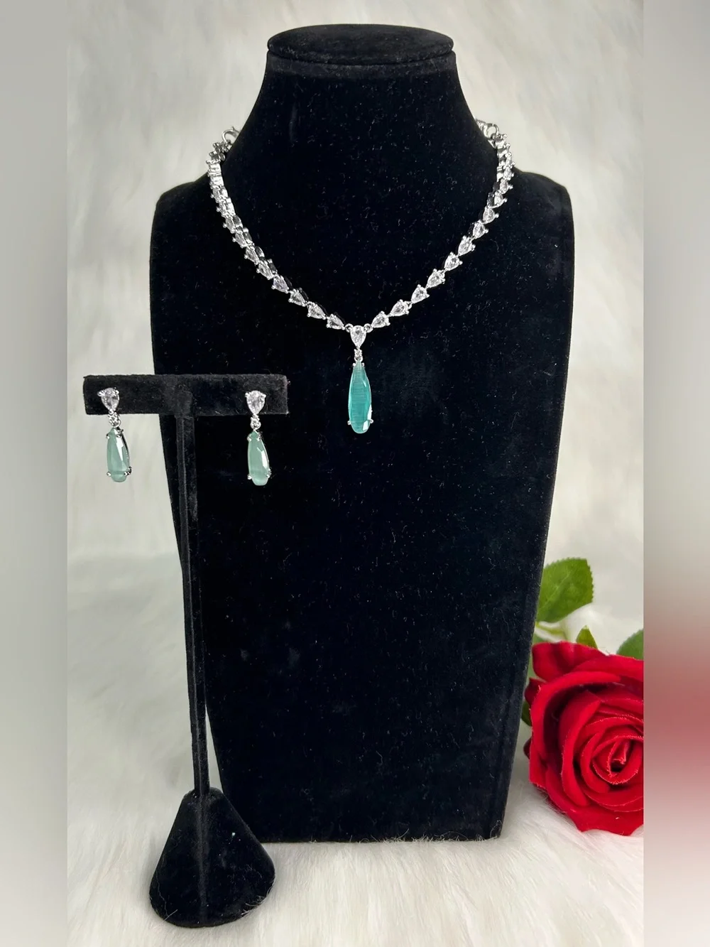 Mint Silver Ad Necklace and Earrings Set